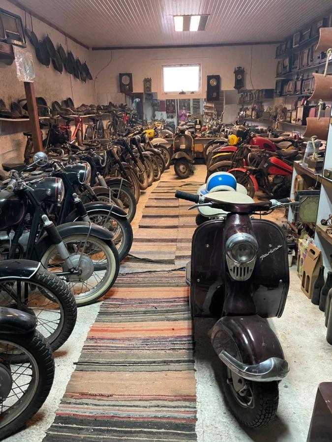 Apartment In Antique Museum Filip ビトラ エクステリア 写真