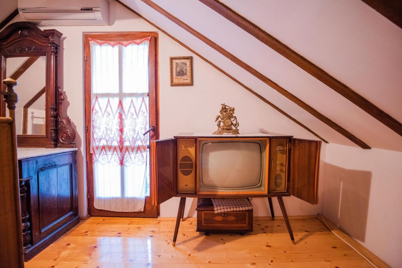 Apartment In Antique Museum Filip ビトラ エクステリア 写真